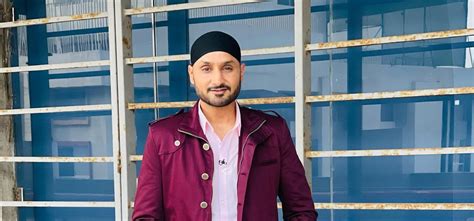 Rishabh Pant नहीं, Harbhajan Singh ने इसे बताया फ्यूचर में टीम इंडिया ...