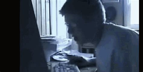 Computer Pc GIF - Computer Pc Angry - Discover & Share GIFs