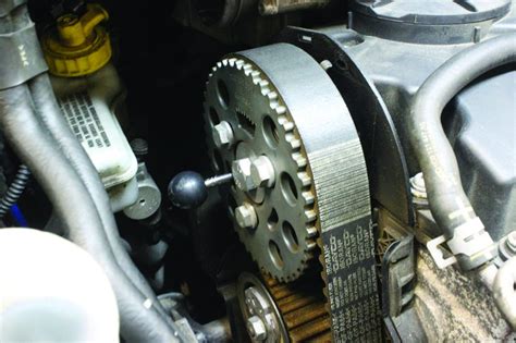 How to Fit a Timing Belt on a Volkswagen Beetle - Professional Motor ...