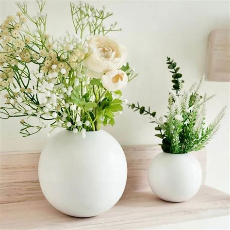 Metal Ball Flower Vase Large | White