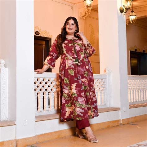 Buy Plus Size Kurtas for Women | Meera Plus Size