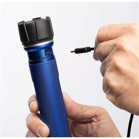 Kobalt 1000-Lumen 3 Modes LED Spotlight Flashlight with Rechargeable ...