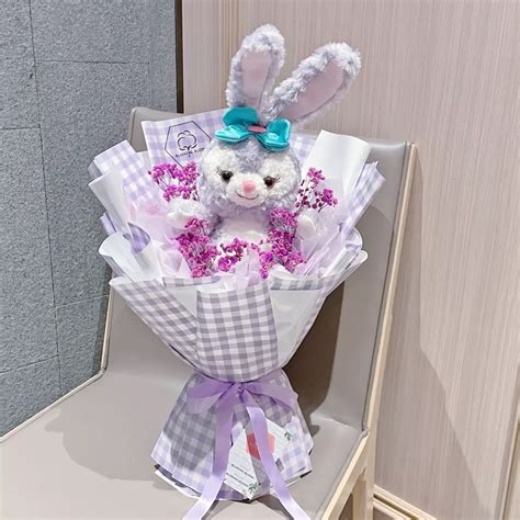 SOFT BUNNY (STELLA LOU) : PRESERVED FLOWER BOUQUET - BLUSHING BLOOM's Flower on thefloristmarket.com