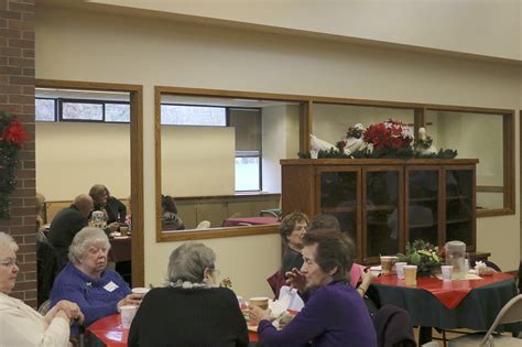 Issaquah senior center board president rejects petition to donate ...