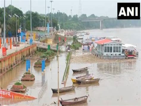 Water level of River Ganga rises due to heavy rain in hilly areas and ...