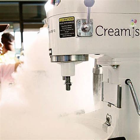 Liquid Nitrogen Ice Cream Machine