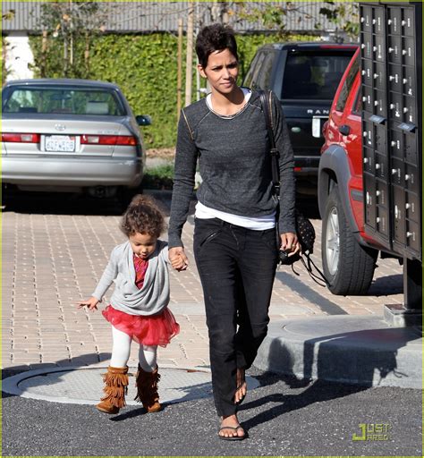 Halle Berry: Motherhood Over Movies: Photo 2508394 | Celebrity Babies ...
