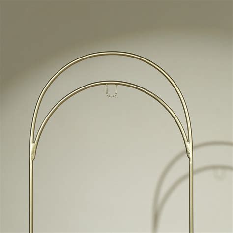 Tall Metal Planter For Decoration (In Gold & White) – Muun Home