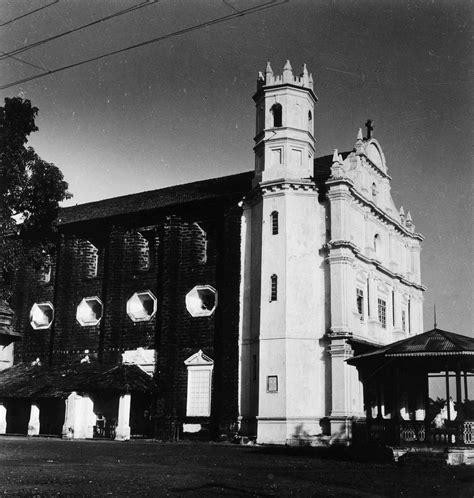 Collections-Virtual Museum of Images and Sounds