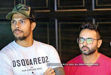 Kohli, De Villiers and gang bond over Peruvian cuisine in Delhi ...