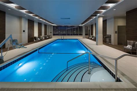 JW Marriott Minneapolis Mall of America Pool: Pictures & Reviews ...