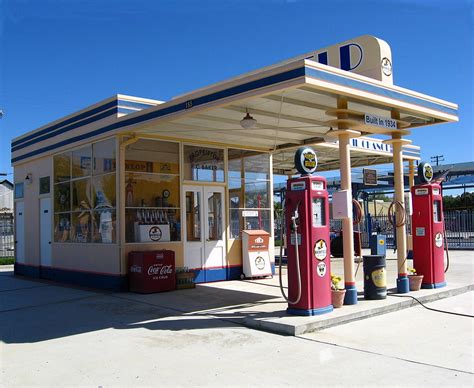 1930s Era Restored Vintage RICHFIELD GAS STATION Photo - Etsy