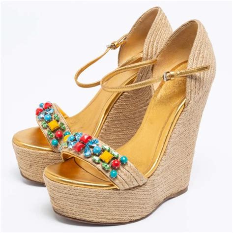 Gucci platform on sale wedge sandals