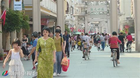 游客追星般狂热的潮汕英歌，是年轻人推动传统民俗的范例_腾讯新闻