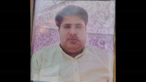 Auto Driver Tries to Pacify Road Rage Fight in Greater Noida, Beaten ...