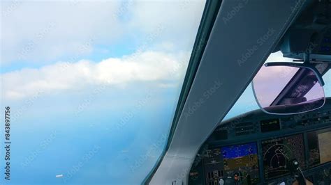 Co-Pilot Cockpit View 的图像结果