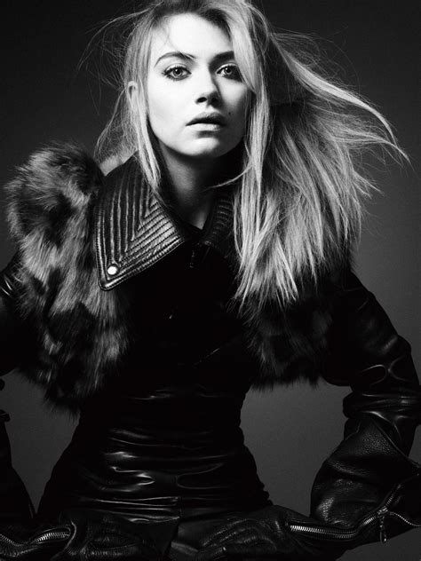 Imogen Poots Modeling 的图像结果