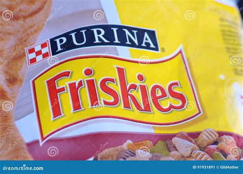 Friskies dry cat food editorial photo. Image of nestle - 91931891