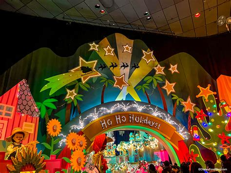 Go Behind-the-Scenes of Disneyland’s ‘it’s a small world’ Holiday ...