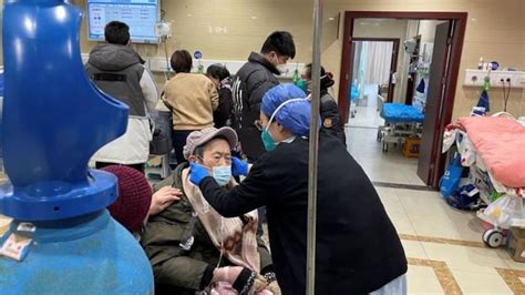 China says Covid outbreak easing on eve of travel rush - India Today