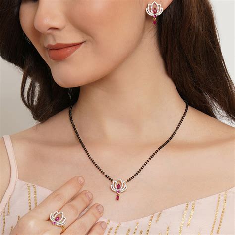 Sparkling Essentials Zircons Lotus Motifs Mangalsutra Set – VOYLLA