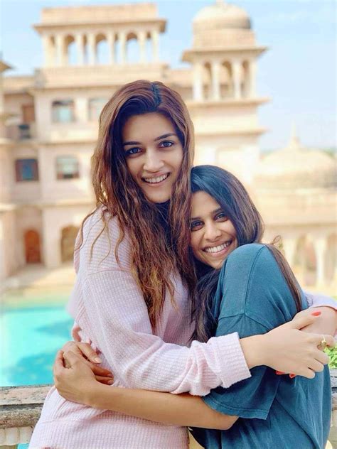 Mimi: Sai Tamhankar and Kriti Sanon's latest picture is all about ...