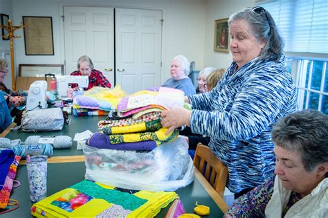 Project Linus Blanketeers make blankets, quilts for children in need ...