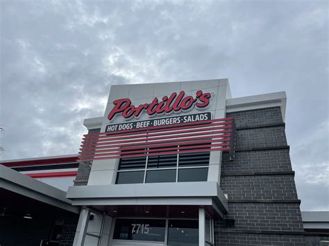 Portillo's Gluten Free Menu: Delicious Options & Prices (Updated 2025)