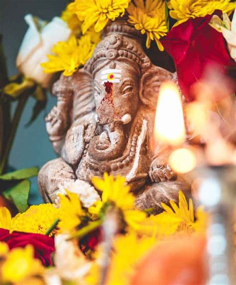 Online astrology services by Kerala Astrologer,AstroOnline Kannur.