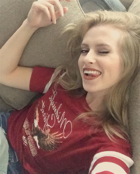 Barbara Dunkelman - Hoi : r/RTGirls