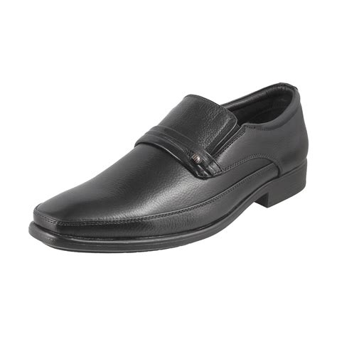 Buy Metro Men Black Leather at Amazon.in