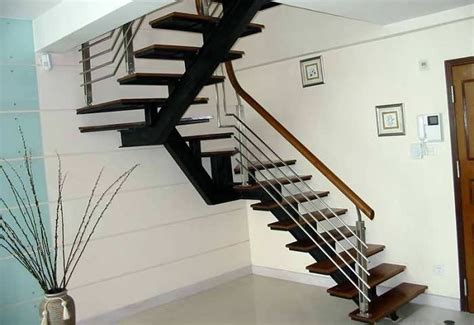 楼梯间 – 设计本装修效果图