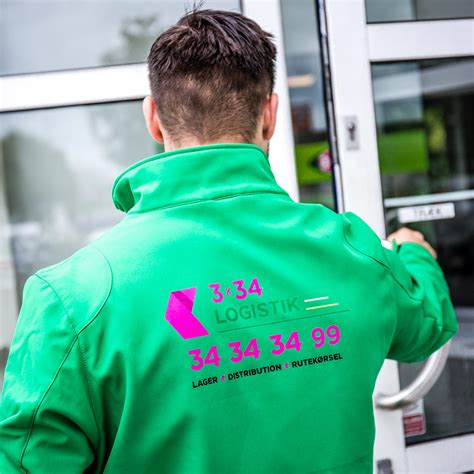 Lej en flyttebil med chauffør - Den perfekte løsning til din flytning