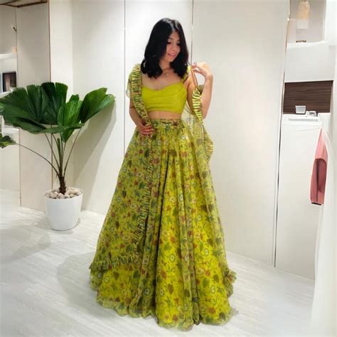 Rent Indian couture, Buy and sell pre loved luxury – Kuro Clothing India