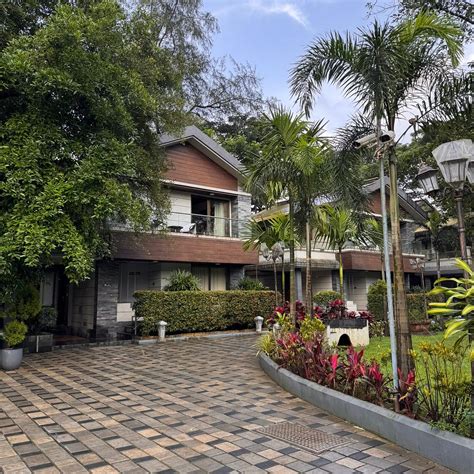 AROVA WOODS ZINC JOURNEY BY THE FERN (Lonavala) - Inn Reviews, Photos ...