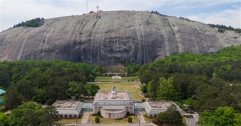 Aerial photograph shows Memorial Hall (foreground) and Confederate ...