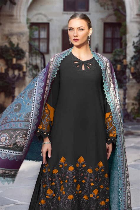 Black_Heavy_Rayon_Pakistani_Salwar_Kameez_With_Chiffon_Digital_Printed ...
