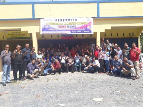 PERPUSTAKAAN KOMUNITAS MILIONER KELING KUMANG MEMBUKA JENDELA DUNIA ...