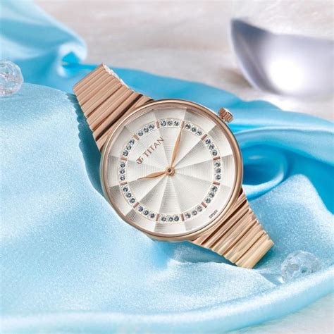 Buy Latest Smart Watch For Men & Women Online | Krishna Watch Company ...