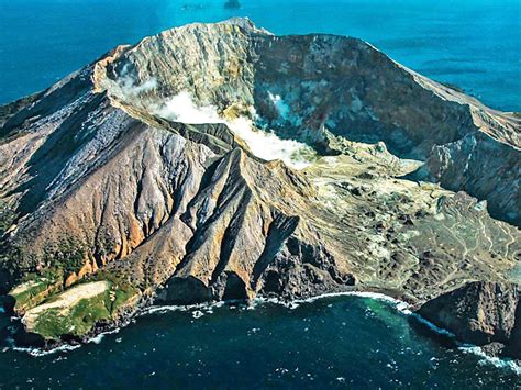New Zealand’s Taupo volcano on Level 1 alert