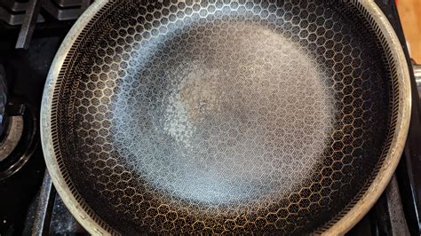Is Hexclad Cookware Toxic? Truth Revealed for Safe Cooking!