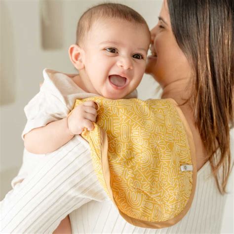 Buy Bamboo Muslin Bib & Burp Cloth 2-in-1 | Cocoon Care