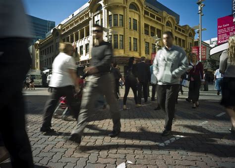 Friendly Local People 的图像结果