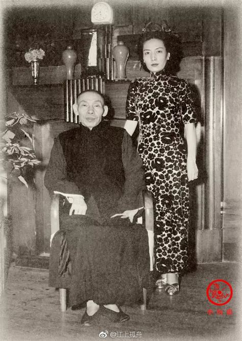 1950年杜月笙与孟小冬结婚照。孟小冬（1907-1977），北京宛平人|孟小冬|杜月笙|宛平_新浪新闻