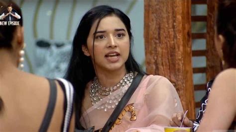 बिग बॉस में तान्या मित्तल ने खाई नॉनवेज बिरयानी, वेजिटेरियन होने का ...