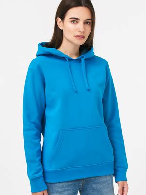 FYVA: Global Fashion, Local Access at Fair Price