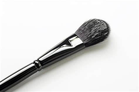 Filbert brush isolated on white background | Premium Photo