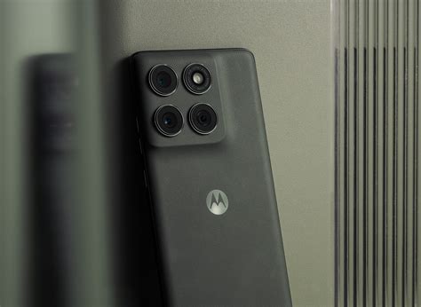 नए AI Key के साथ Motorola Edge 2025 लॉन्च, टेलीफोटो कैमरा से है लैस ...