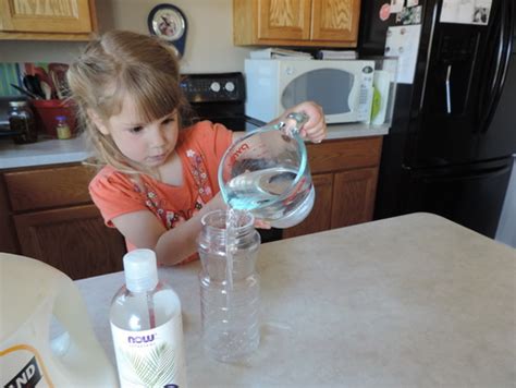 DIY Bubble Solution 的图像结果