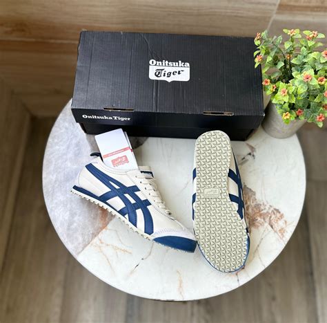 Onitsuka tiger leather navy – Snapkicks